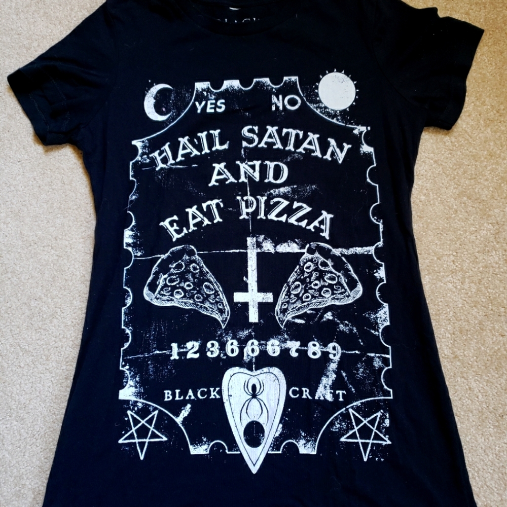 Black craft cult shirt